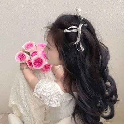 被渣爹赶出家门后，五个哥哥团宠我